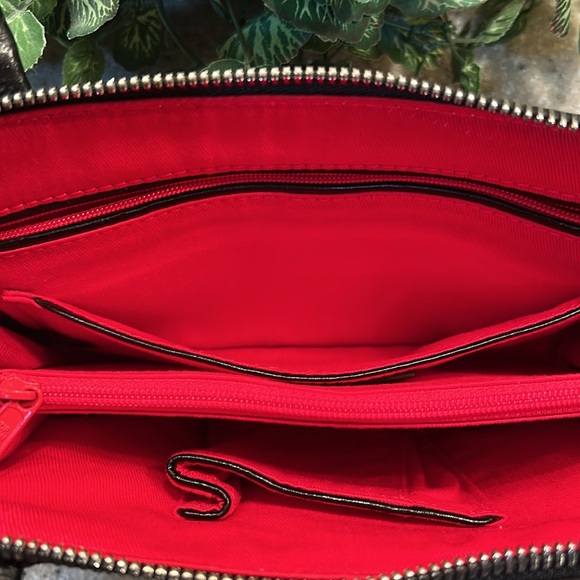 EUC Vtg HOBO International Polished Black Leather Mini Handbag - RARE FIND - Picture 15 of 16